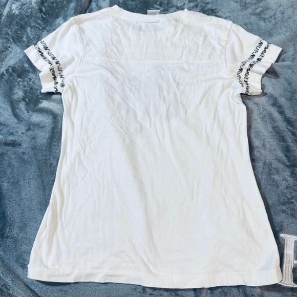 Harry Potter Universal Studios Gryffindor Causal Embroidered Tee Off White XL - Picture 4 of 7